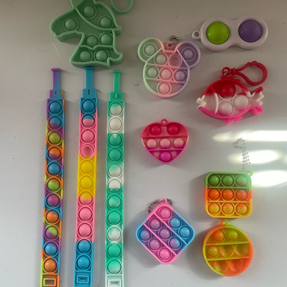 Pop Fidget Backpack and Toy Set - Picture 2 of 6